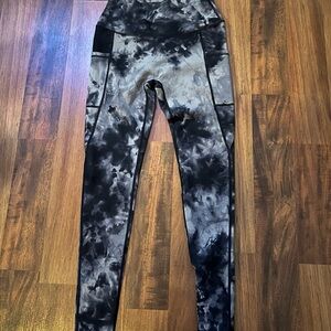 CVG Versatile Cut Smoke Capri Leggings